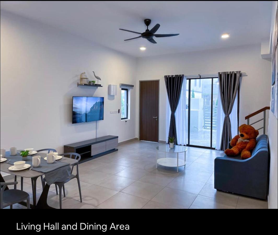 New 2 Storey-Majestic Homestay 3 Min To Night Market Бринчанг Екстер'єр фото